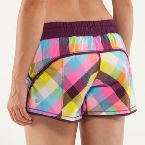 Lululemon Shake & Break Short Sz 6